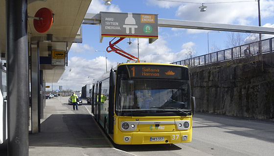 Battery bus charging at Turku Airport in 2018.